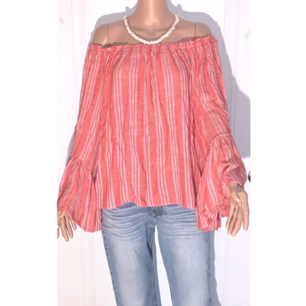 Elan Coral and white off the shoulder bellbottoms sleeve blouse Large